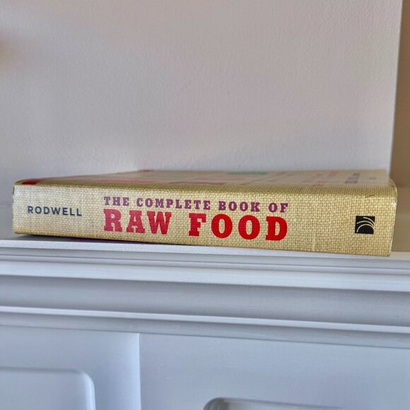 The Complete Book of Raw Food - Picture 2 of 3